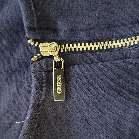 Guess crop top size M - Picture 3 of 3